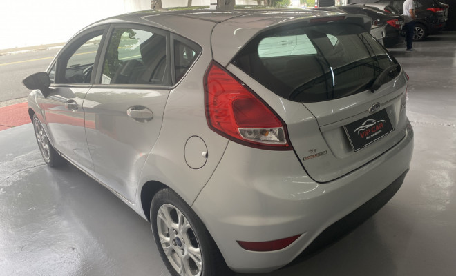 Ford Fiesta 1.6 16V Flex Aut. 5p 2015 Flex-4