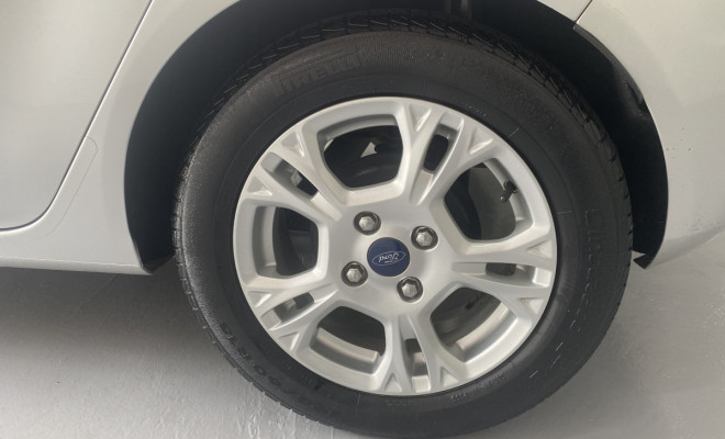 Ford Fiesta 1.6 16V Flex Aut. 5p 2015 Flex-8