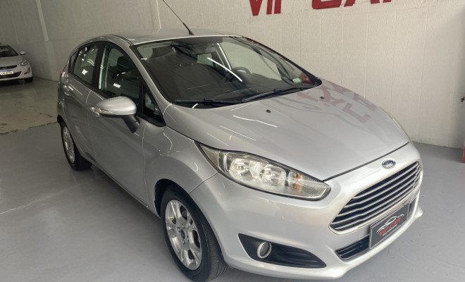 Ford Fiesta 1.6 16V Flex Aut. 5p 2015 Flex