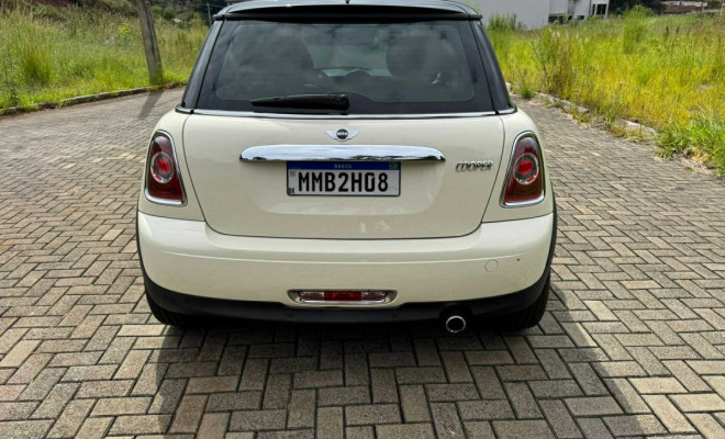 MINI COOPER 1.6 Aut. 2012 Gasolina-2