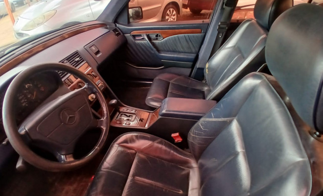 Mercedes-Benz C-280 Elegance 1994 Gasolina-12