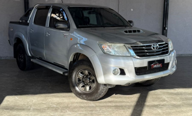 Toyota Hilux CD SRV D4-D 4x4 3.0 TDI Diesel Aut 2013 Gasolina-0