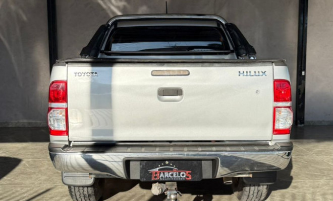 Toyota Hilux CD SRV D4-D 4x4 3.0 TDI Diesel Aut 2013 Gasolina-2