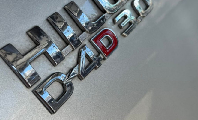 Toyota Hilux CD SRV D4-D 4x4 3.0 TDI Diesel Aut 2013 Gasolina-6