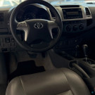 Toyota Hilux CD SRV D4-D 4x4 3.0 TDI Diesel Aut 2013 Gasolina-17