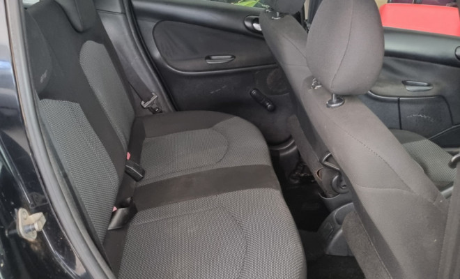 Peugeot 207 SW XR 1.4 Flex 8V 5p 2012 Flex-8
