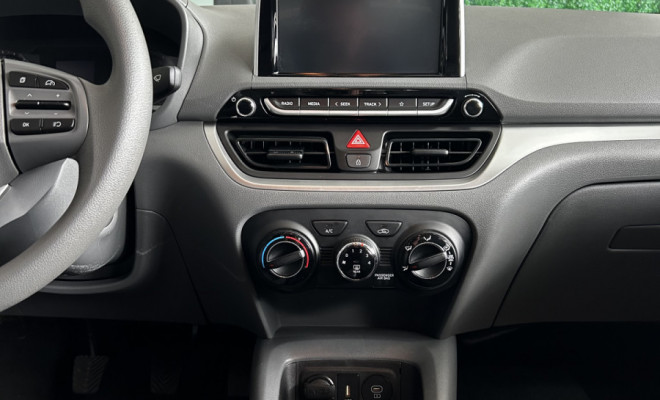 Hyundai HB20S Comfort Plus 1.0 Flex 12V Mec. 2024 Flex-11
