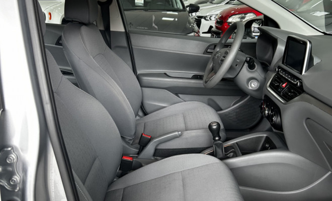 Hyundai HB20S Comfort Plus 1.0 Flex 12V Mec. 2024 Flex-6
