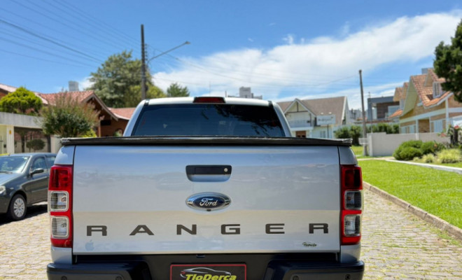 Ford Ranger XLS 2.5 16V 4x2 CD Flex 2018 Flex-4