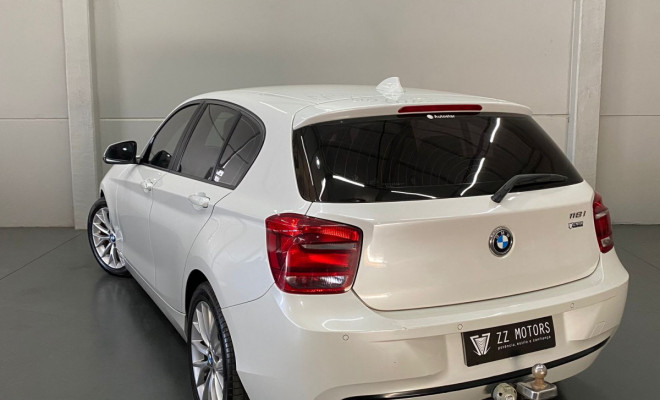 BMW 118iA Full 1.6 TB 16V 170cv 5p 2014 Gasolina-8