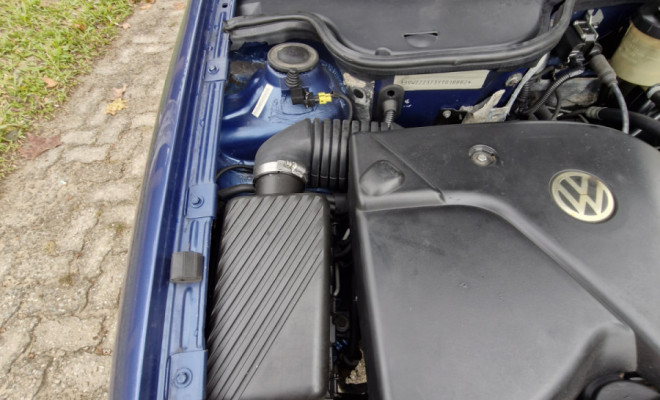 VW - VolksWagen Gol 1.8 Mi 4p 2000 Gasolina-17