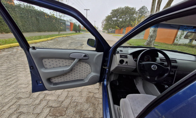 VW - VolksWagen Gol 1.8 Mi 4p 2000 Gasolina-9