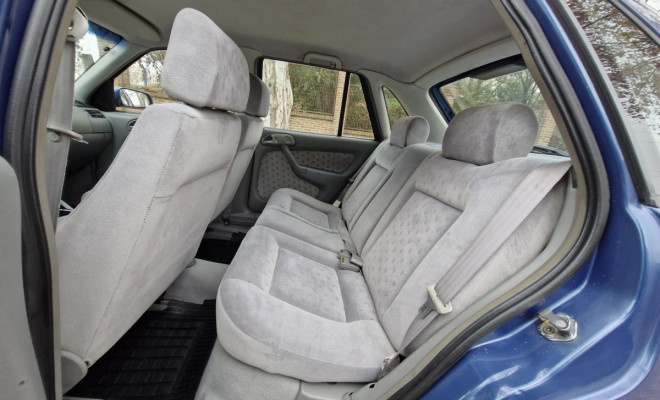 VW - VolksWagen Gol 1.8 Mi 4p 2000 Gasolina-5