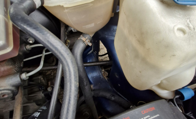 VW - VolksWagen Gol 1.8 Mi 4p 2000 Gasolina-13