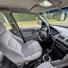 VW - VolksWagen Gol 1.8 Mi 4p 2000 Gasolina