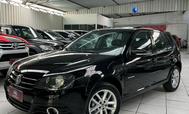 VW - VolksWagen Golf Sportline 1.6 Mi Total Flex 8V 4p 2014 Flex-0