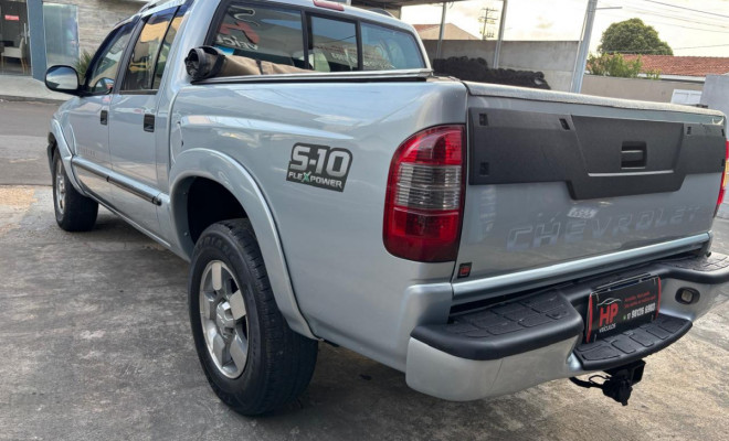 GM - Chevrolet S10 P-Up Executive 2.4 MPFI F.Power CD 2011 Flex-5