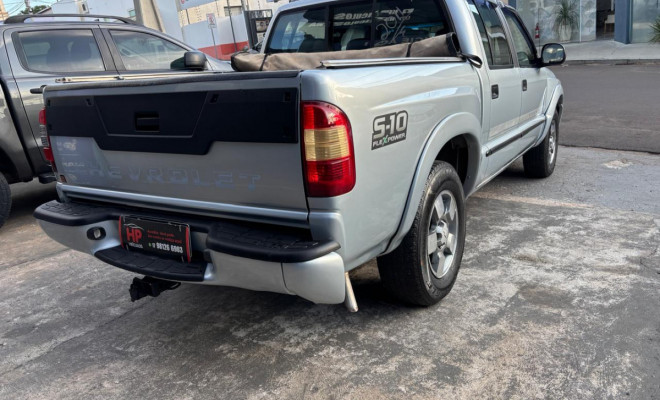 GM - Chevrolet S10 P-Up Executive 2.4 MPFI F.Power CD 2011 Flex-6