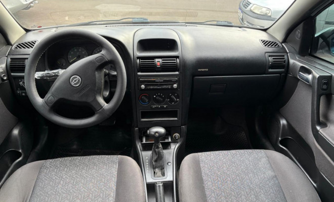 GM - Chevrolet Astra Sed.Advan. 2.0 8V MPFI FlexP. Aut. 2009 Flex-8
