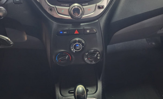 Hyundai HB20S C.Style/C.Plus1.6 Flex 16V Aut. 4p 2014 Flex-8