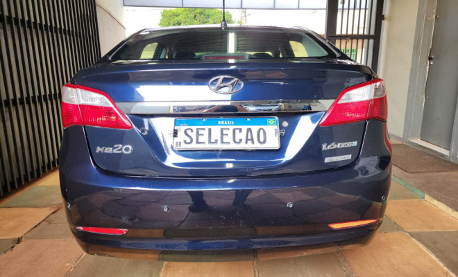 Hyundai HB20S C.Style/C.Plus1.6 Flex 16V Aut. 4p 2014 Flex-3