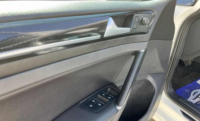 VW - VolksWagen Golf Variant Comfortline 1.4 TSI  Aut. 2016 Gasolina-10