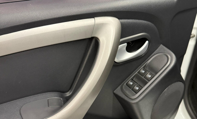 Renault DUSTER OROCH Express 1.6 Flex 16V Mec. 2022 Flex-8