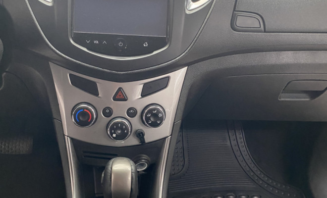 GM - TRACKER LTZ 1.8 Aut 2015-12