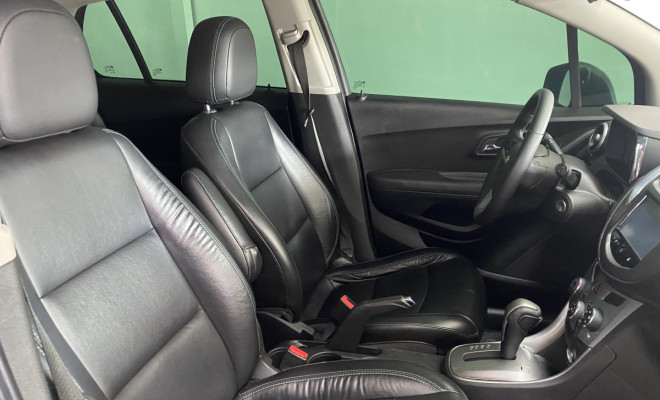 GM - TRACKER LTZ 1.8 Aut 2015-8