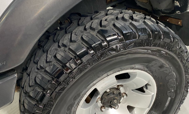 Toyota Hilux CD SR 4x4 3.0 8V 116cv TB Diesel 2002 Diesel-1