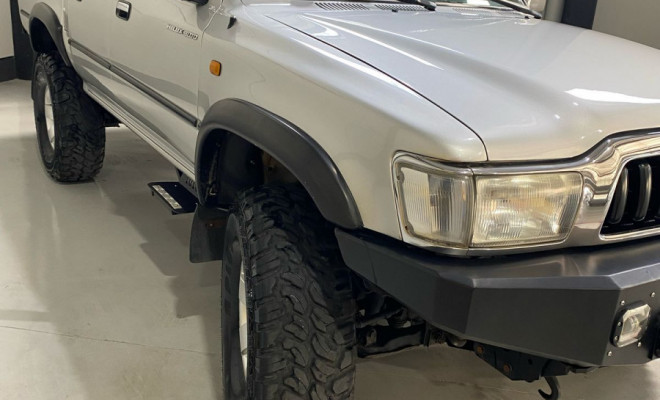 Toyota Hilux CD SR 4x4 3.0 8V 116cv TB Diesel 2002 Diesel-0