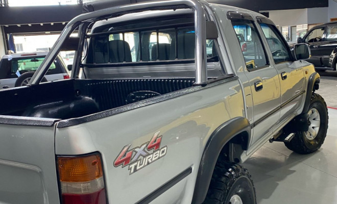 Toyota Hilux CD SR 4x4 3.0 8V 116cv TB Diesel 2002 Diesel-3