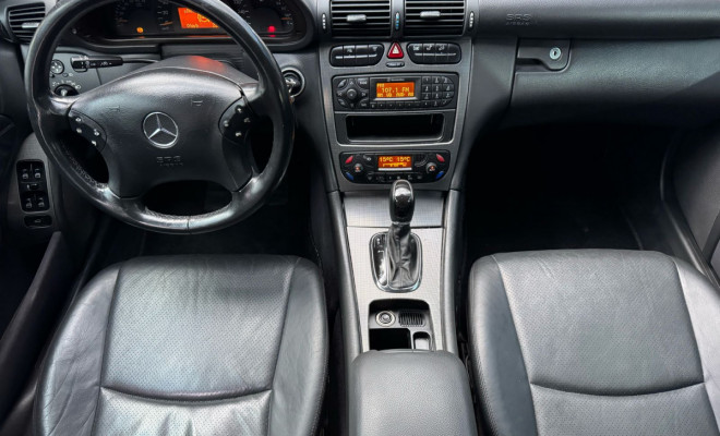 Mercedes-Benz C-320 AvantGarde 3.2 V6 24v 4p Aut. 2001 Gasolina-6