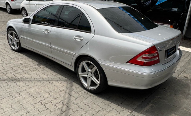 Mercedes-Benz C-320 AvantGarde 3.2 V6 24v 4p Aut. 2001 Gasolina-3