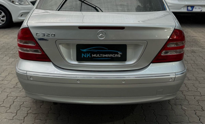 Mercedes-Benz C-320 AvantGarde 3.2 V6 24v 4p Aut. 2001 Gasolina-4
