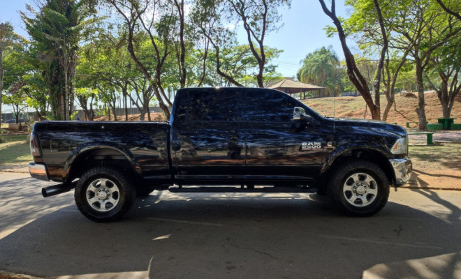 RAM 2500 LARAMIE  6.7 TDI  CD 4x4 Diesel 2016 Diesel-8