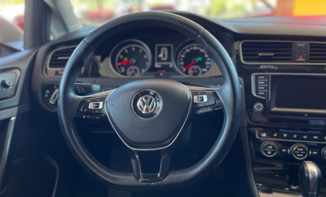 VW - VolksWagen Golf Highline 1.4 TSI 140cv Aut. 2014 Gasolina-6