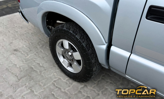 GM - Chevrolet S10 Pick-Up Exec. 2.8 4x4 CD TB Int.Dies 2011 Diesel-8