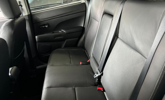 Mitsubishi OUTLANDER HPE 2.0 16V 5p Aut. 2022 Flex-5