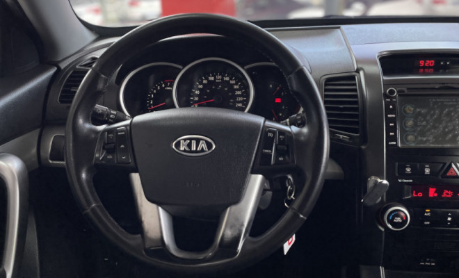 Kia Motors Sorento 5 LUGARES 2.4 16V 4x2 Aut. 2012 Gasolina-5