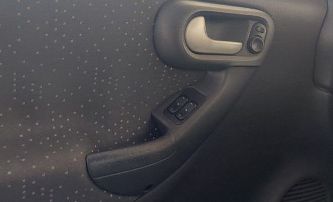 GM - Chevrolet Corsa Hat. Premium 1.4 8V ECONOFLEX 5p 2009 Flex-6