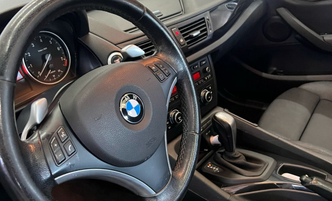 BMW X1 XDRIVE 28i 3.0 24V 4x4 Aut. 2010 Gasolina-3