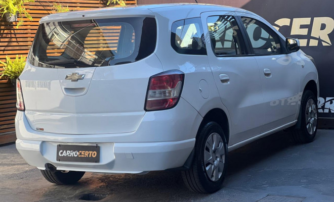 GM - Chevrolet SPIN LT 1.8 Mec. 2014 Flex-2