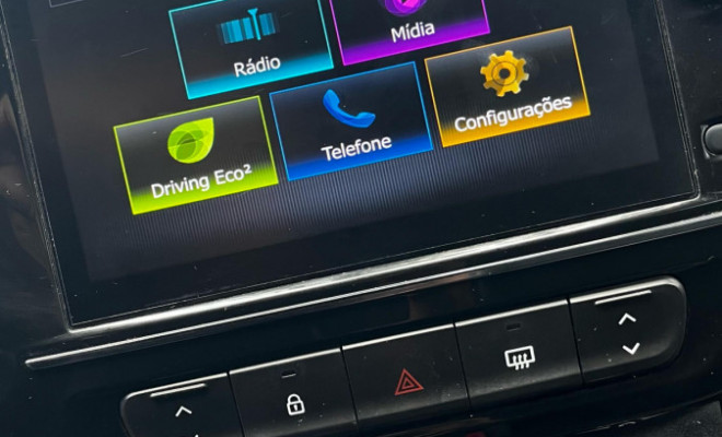 Renault KWID Intense 1.0 Flex 12V 5p Mec. 2023 Flex-3