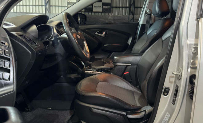 Hyundai ix35 2.0 16V 170cv 2WD/4WD Aut. 2012 Gasolina-7