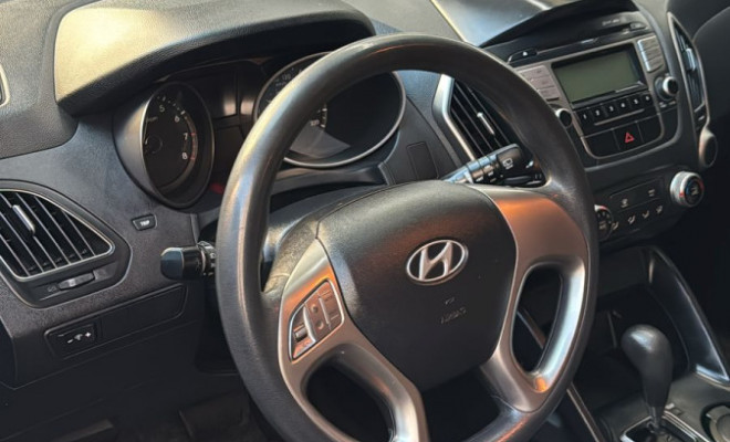 Hyundai ix35 2.0 16V 170cv 2WD/4WD Aut. 2012 Gasolina-15