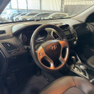 Hyundai ix35 2.0 16V 170cv 2WD/4WD Aut. 2012 Gasolina-9