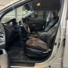 Hyundai ix35 2.0 16V 170cv 2WD/4WD Aut. 2012 Gasolina-7