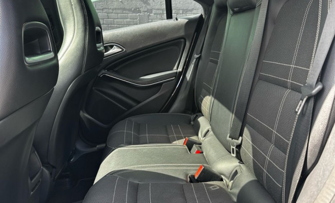 Mercedes-Benz CLA-200 First Edition 1.6 TB 16V  Aut. 2014 Flex-8