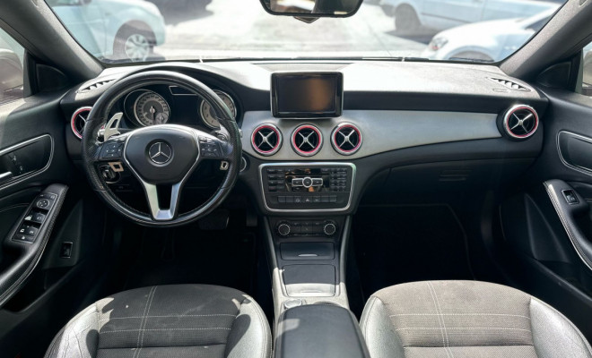 Mercedes-Benz CLA-200 First Edition 1.6 TB 16V  Aut. 2014 Flex-9